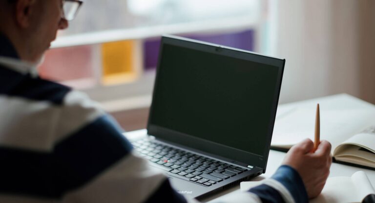Finding the Right Path: Best Online Islamic Schools for Real World Success
