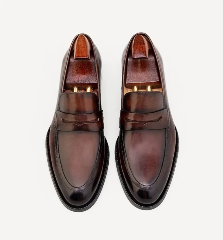 Choosing the Right Men Dress Shoes: Insight from a Reputable Supplier